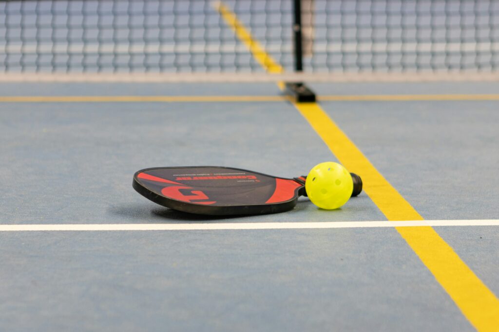 Best Pickleball Paddles For Beginners