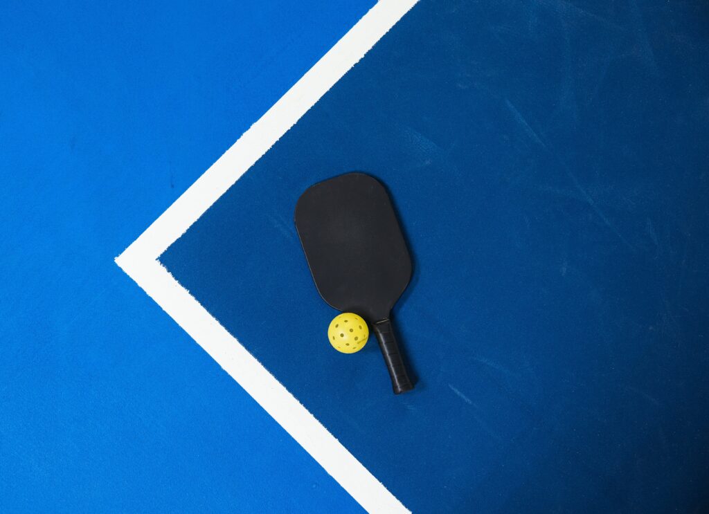 Can Pickleball Be Played On A Tennis Court?